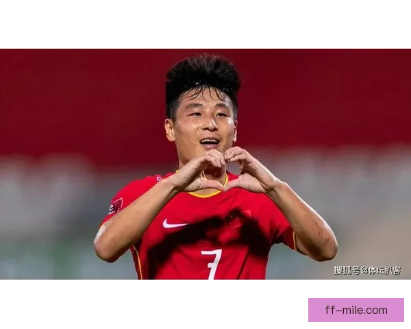 武磊荣获中国金球奖实现四冠王创造足球历史新篇章