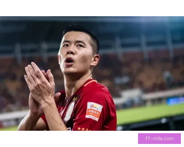 库尔扎瓦告别巴黎正式结束长年边缘生涯开启新篇章 库尔扎瓦告别巴黎正式结束长年边缘生涯开启新篇章